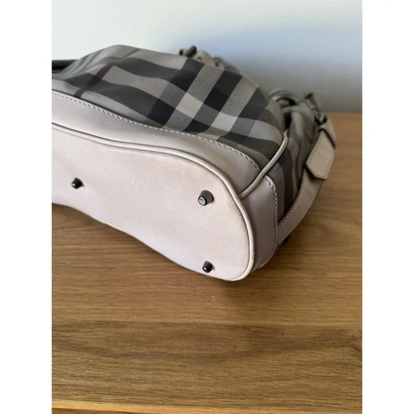 Burberry Beige Smoked Check PVC and Leather Walden Hobo Medium Women's Bag - Picture 7 of 15